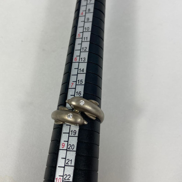 Dolphin Ring Size 8 - Picture 2 of 3